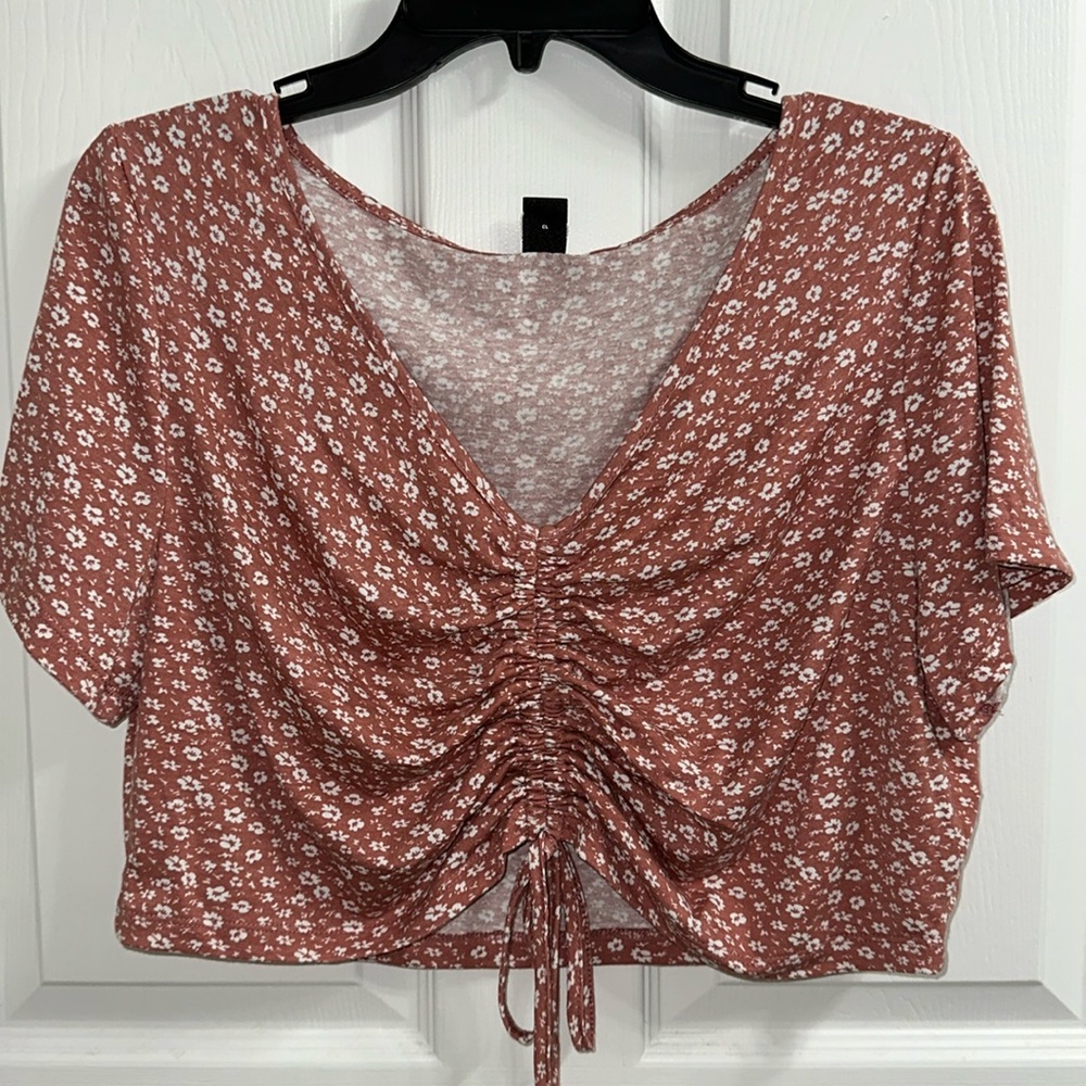 NWT SHEIN curve Adjustable Crop Top Size 1x